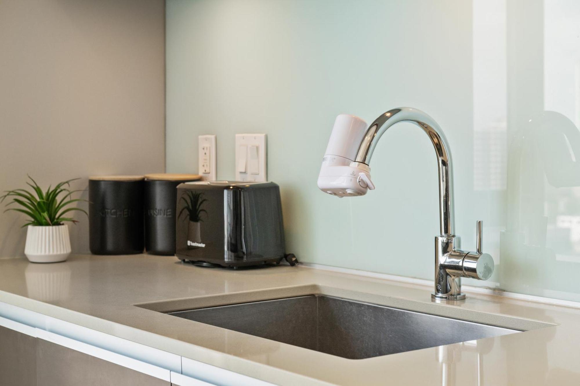 Modern Suite Calgary Downtown 5 Min Walk Stampede Luaran gambar