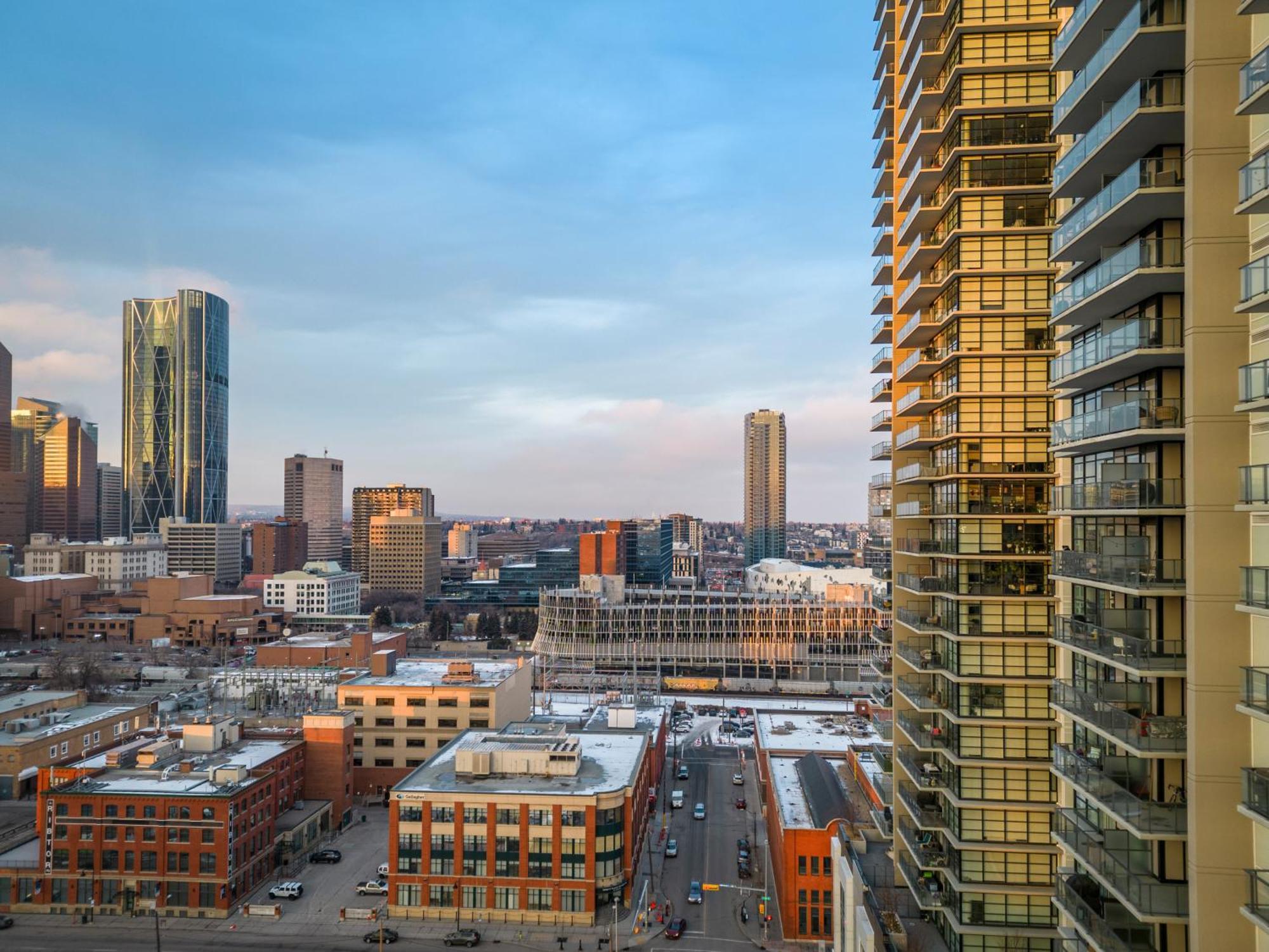 Modern Suite Calgary Downtown 5 Min Walk Stampede Luaran gambar