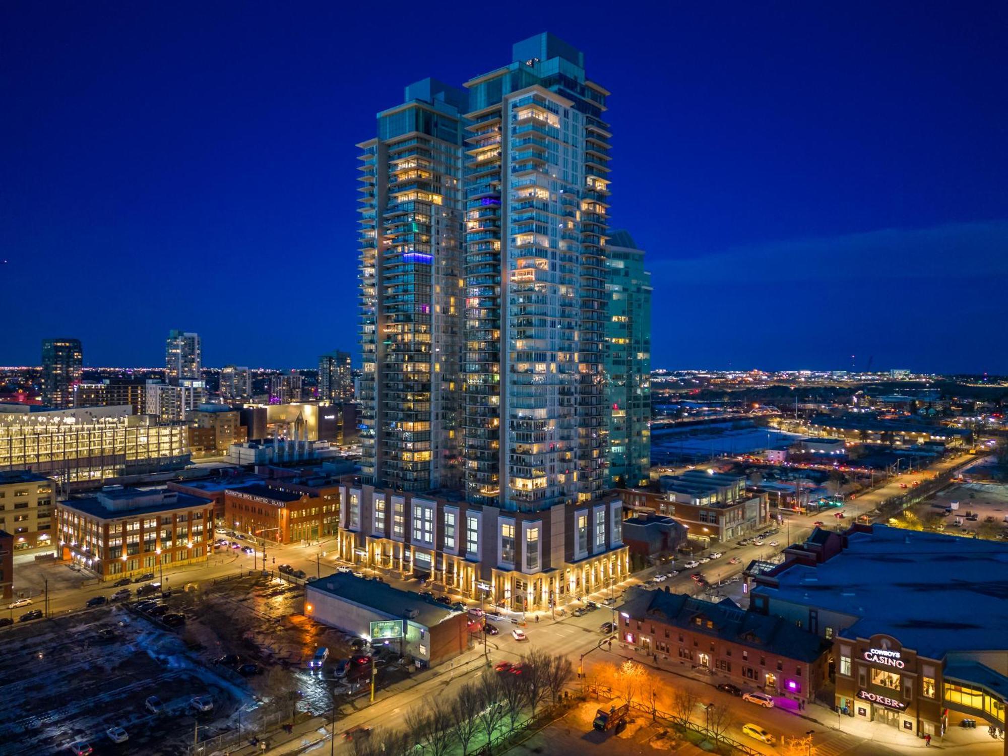 Modern Suite Calgary Downtown 5 Min Walk Stampede Luaran gambar